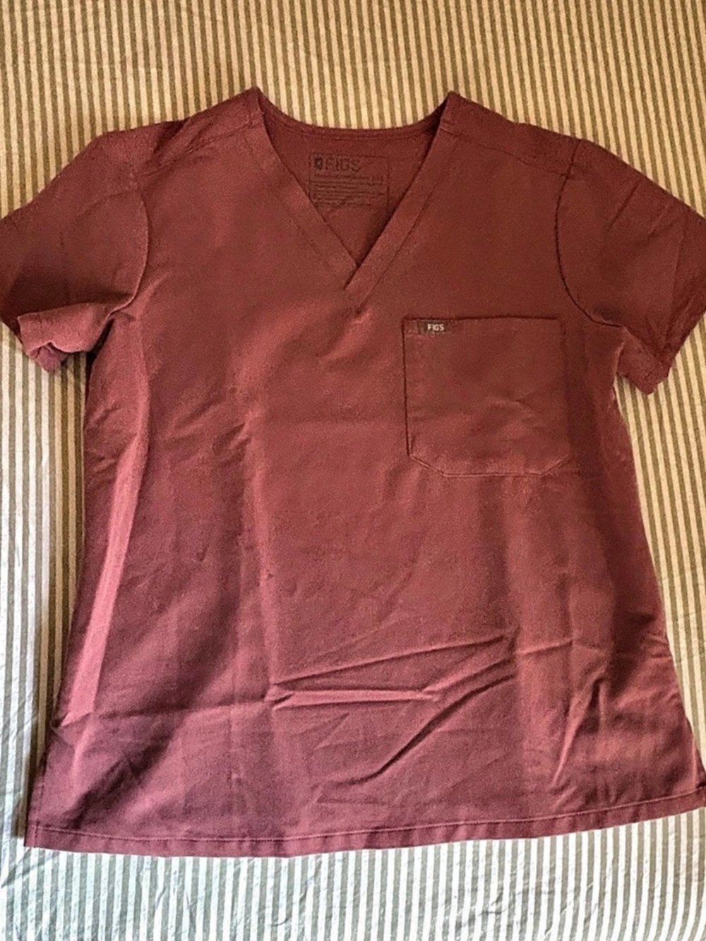 FIGS Technical Collection Scrub Top in Pink XS top XS/P wide leg bottoms.